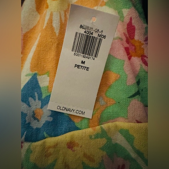❌SOLD❌Old Navy Women’s Floral Dress with Adjustable Straps. For petite women. - Picture 5 of 8
